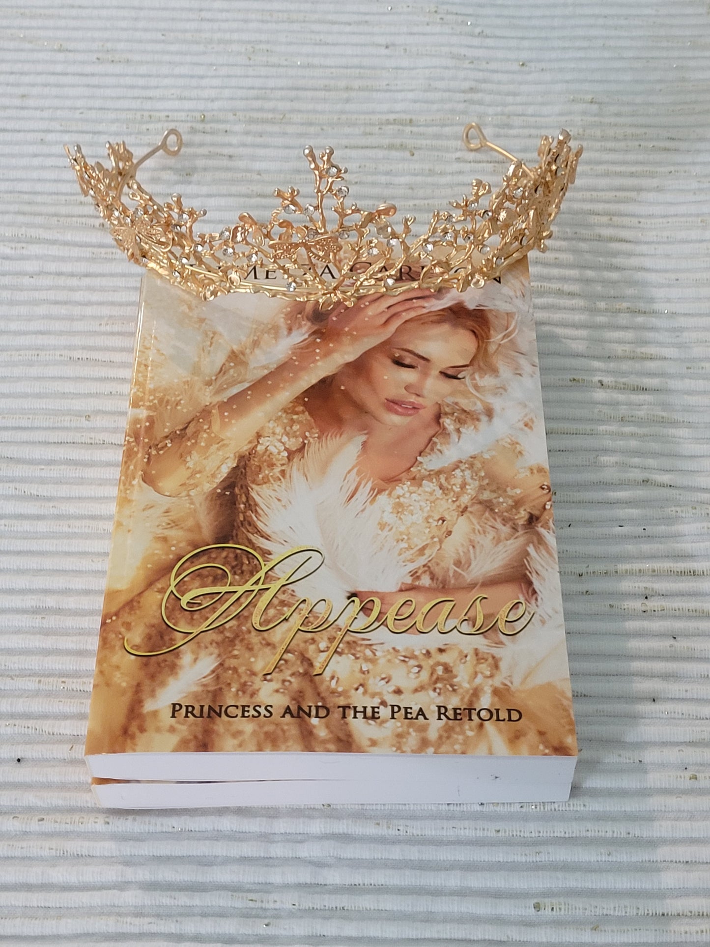 A steamy romantasy fairytale retelling of the Princess and the Pea for fans of Sarah J Maas, ACOTAR, Raven Kennedy, Charlaine Harris, Juliet Marillier and Rebecca Yarros