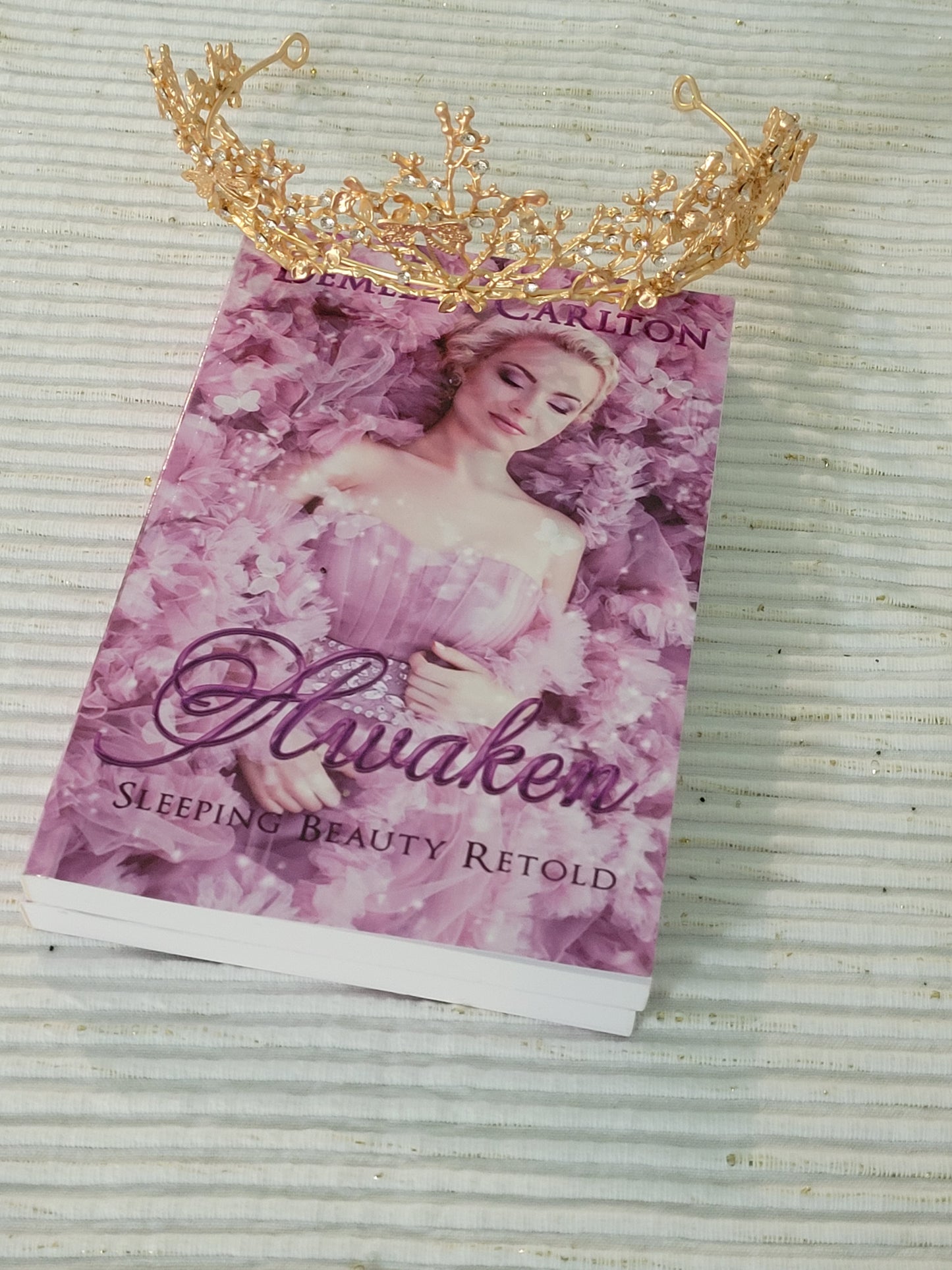 A steamy romantasy fairytale retelling of Sleeping Beauty for fans of Sarah J Maas, ACOTAR, Raven Kennedy, Charlaine Harris, Juliet Marillier and Rebecca Yarros