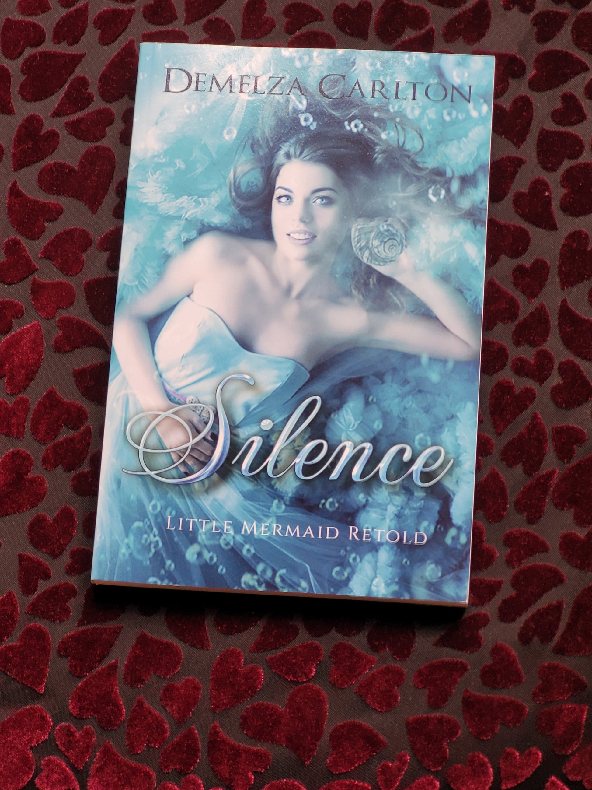 A steamy romantasy fairytale retelling of the Little Mermaid for fans of Sarah J Maas, ACOTAR, Raven Kennedy, Charlaine Harris, Juliet Marillier and Rebecca Yarros