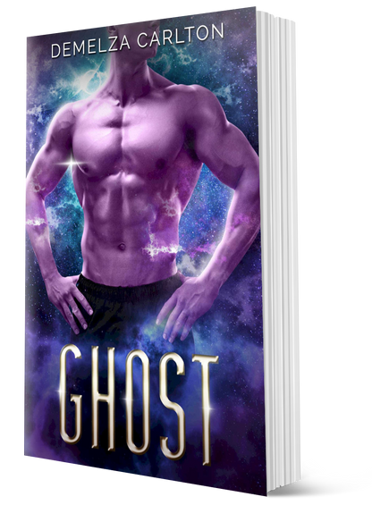 Ghost: An Alien Scifi Romance (Book 2 in the Colony: Holiday series) PAPERBACK